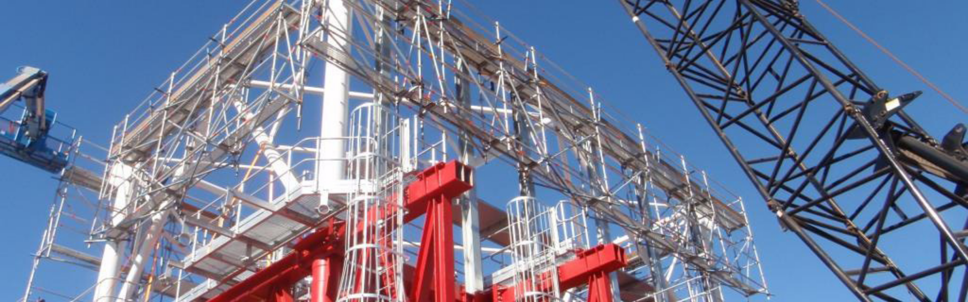 Personnel Materials hoist operating at Saferight Facility during delivered PERSONNEL MATERIALS HOIST course.